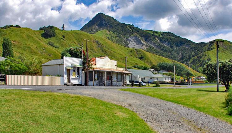 Tokomaru Bay Community