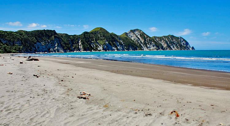 Tolaga Bay Beach