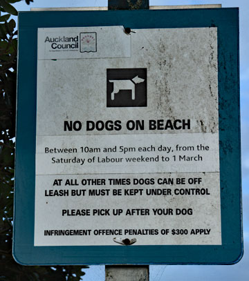 Council dog sign