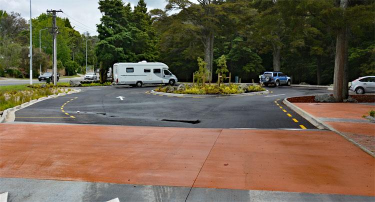 Kowhai Park Public Toilets, PDS and Parking Area