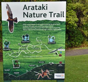 Arataki Nature Trail sign