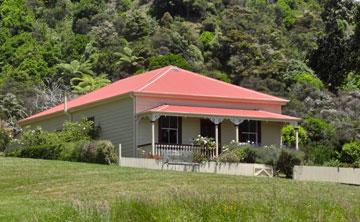 Orere Point Farmhouse