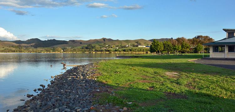 Lake Hakanoa