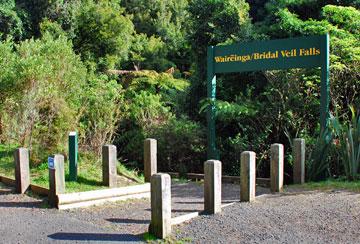 Entrance to the Bridal Veil Falls bush walk
