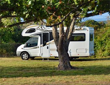 Motorhome parking on the lake front