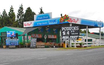 Fresh fruit and vegetables shop