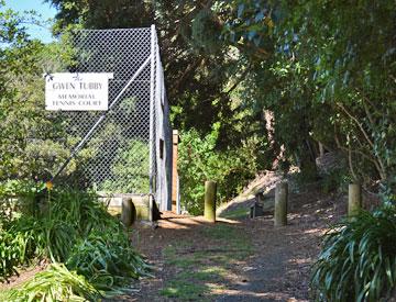 Path to the tennis court