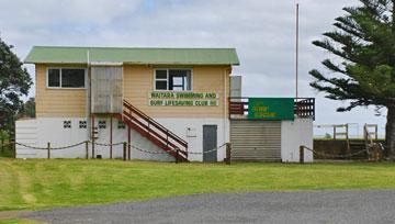 Surf LIfesaving clubhouse and access to the beach