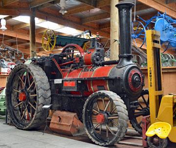 Steam tractor