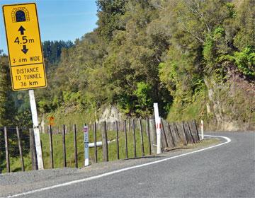 Moki Tunnel sign