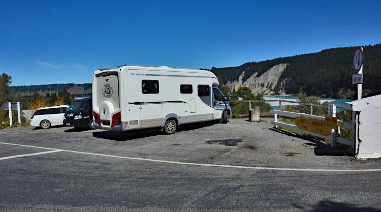 Bridge parking area