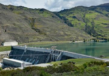 View over the Clyde dam