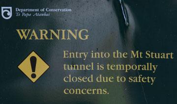 Tunnel closed sign