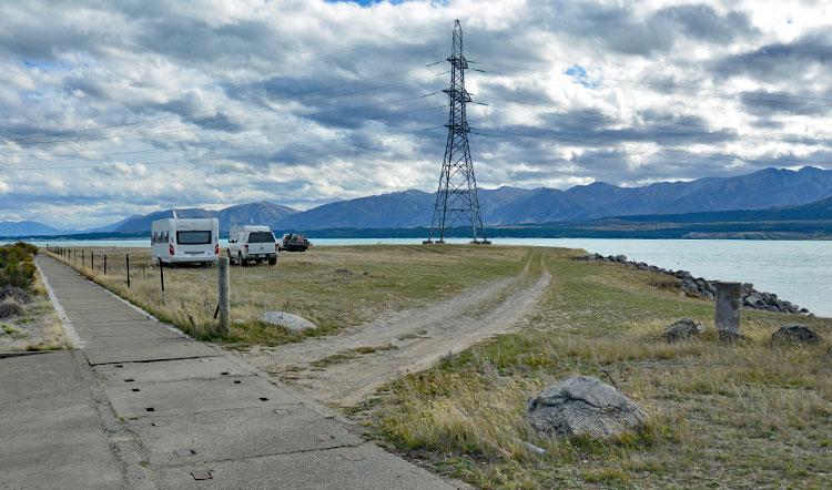 Motorhome parking on the lakefront