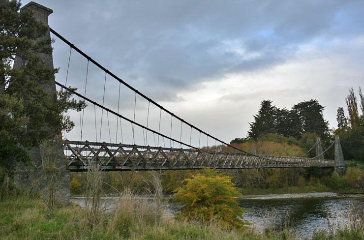 The Clifden Swing Bridge from the side