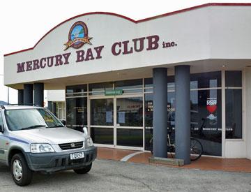 Entrance to the Mercury Bay Club